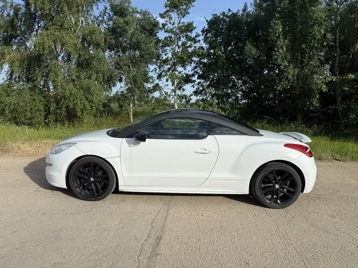 Used Peugeot RCZ GT 163 HP (119 kW) 2013 White Coupe