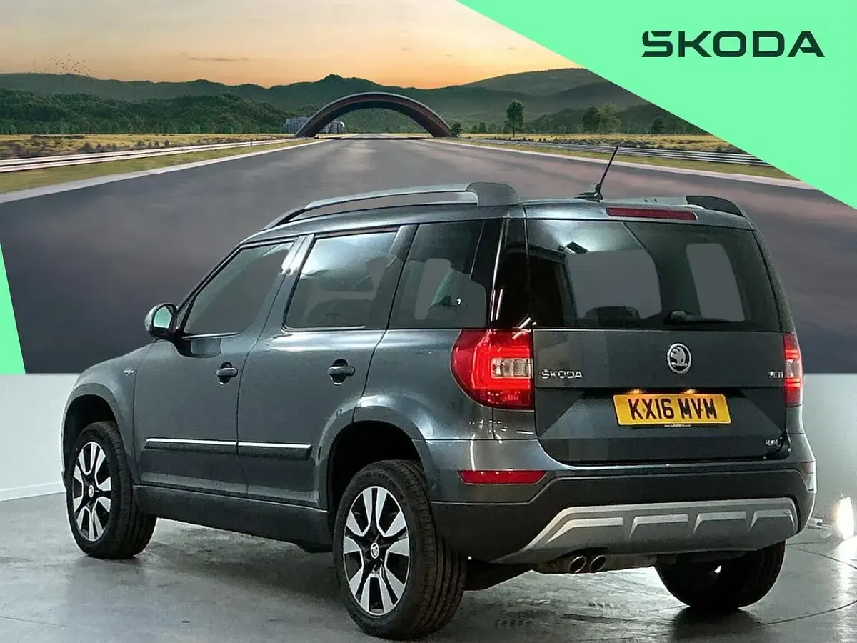 Used Skoda Yeti LAURIN & KLEMENT 150 HP (110 kW) 2016 Grey SUV