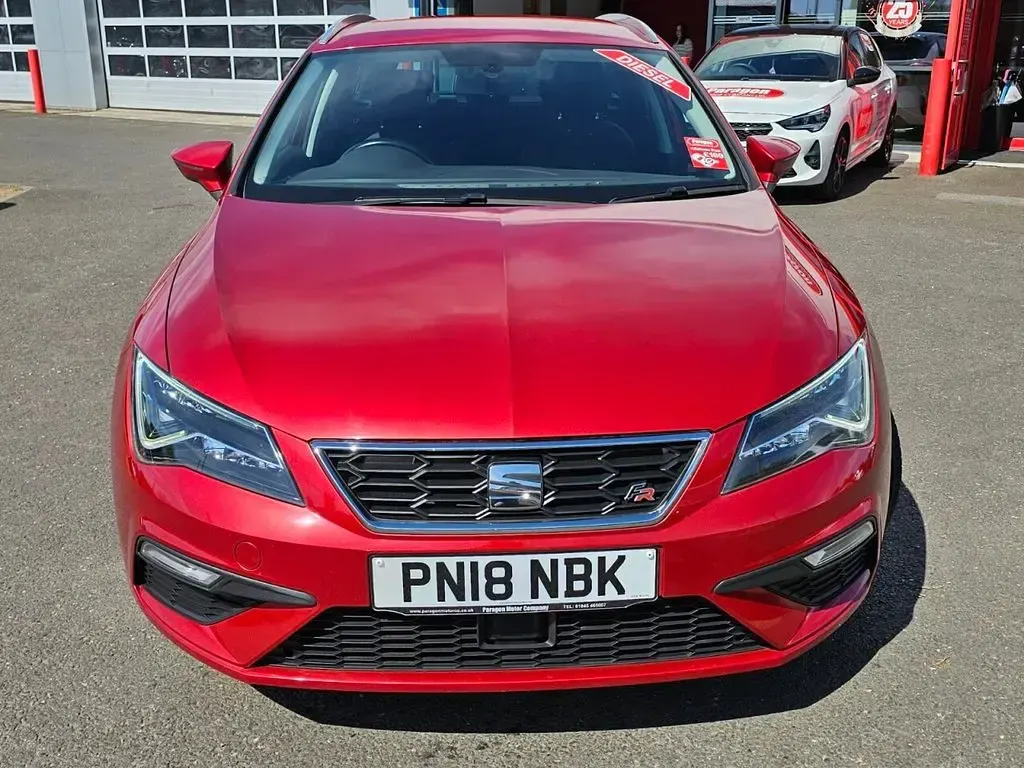 Used Seat Leon ST FR 150 HP (110 kW) 2018 Red Estate