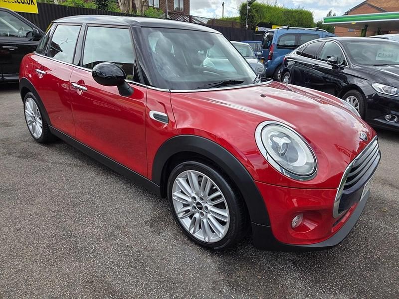 Red Used 2017 Mini Cooper D Hatch Hatchback | £5,000 (Fair price) - Image 1/4