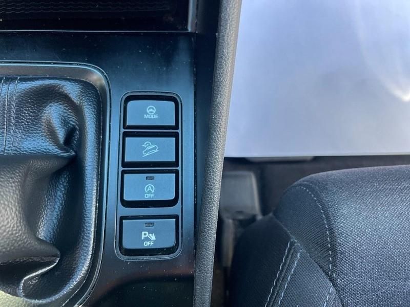 Used Hyundai Tucson SE 132 HP (97 kW) 2019 Grey SUV