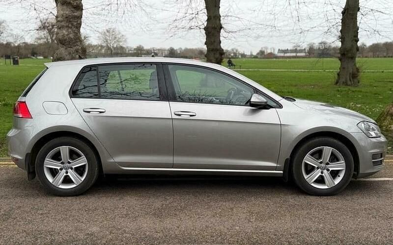 Used VW Golf VII Edition 125 HP (91 kW) 2016 Silver Hatchback