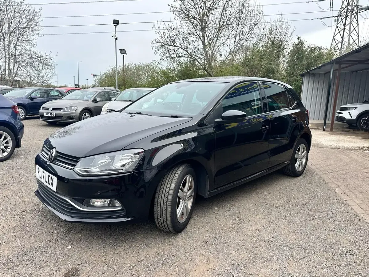 Używany VW Polo Edition 90 KM (66 kW) 2017 Czarny Hatchback