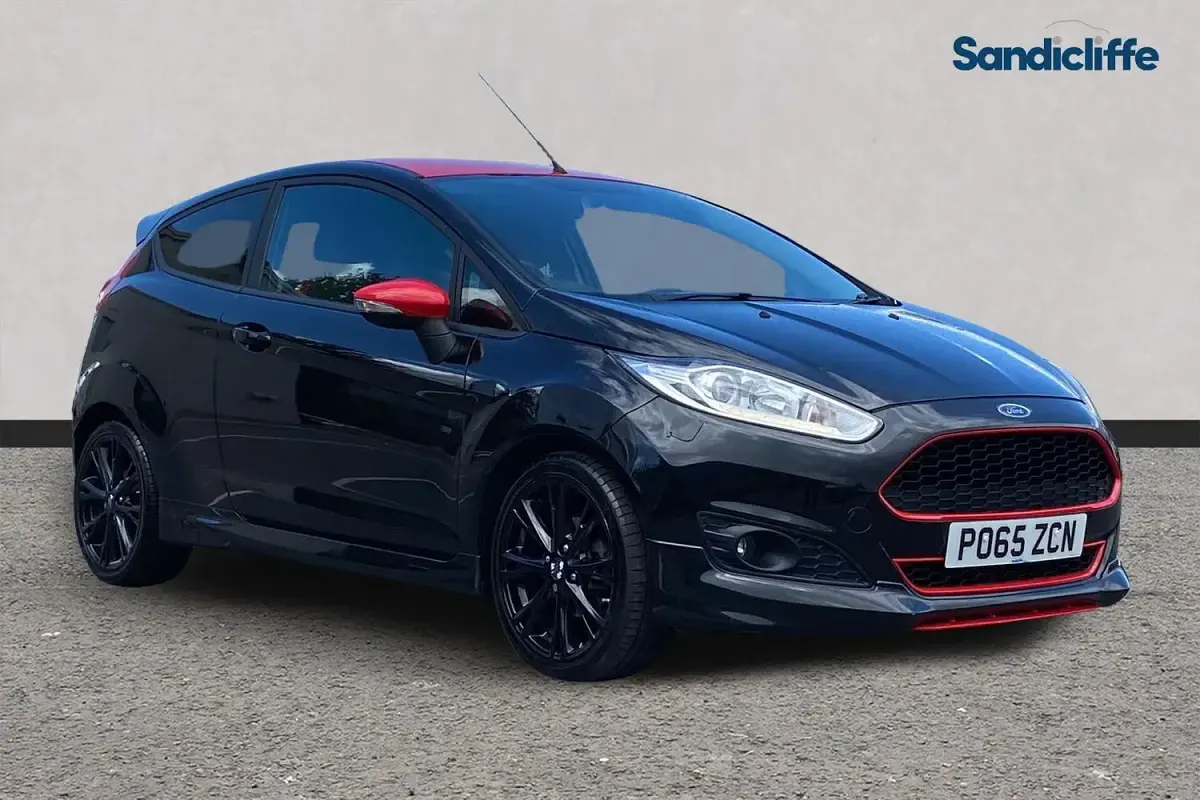 Usado Ford Fiesta Zetec 140 HP (102 kW) 2015 Citadino