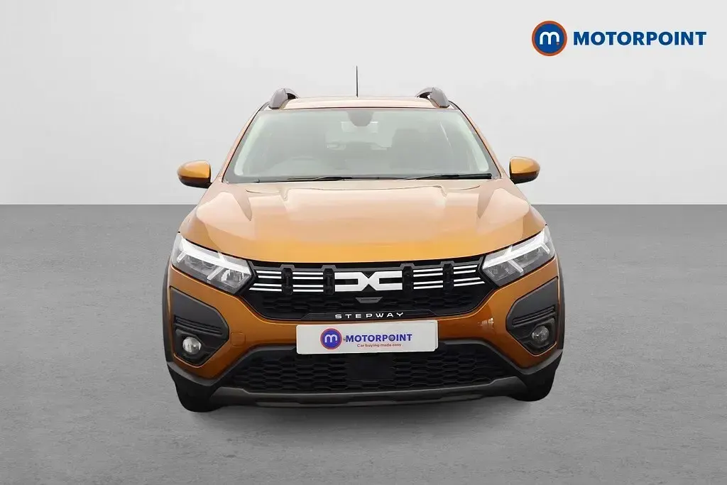 Used Dacia Sandero Expression 2023 Orange Hatchback
