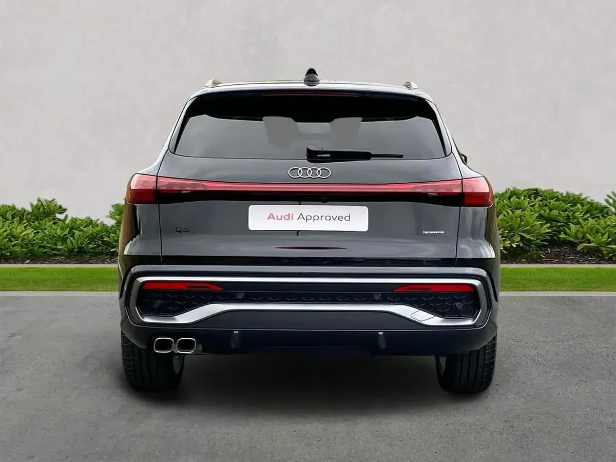 New Audi Q5 S-Line 204 HP (150 kW) 2026 Black SUV