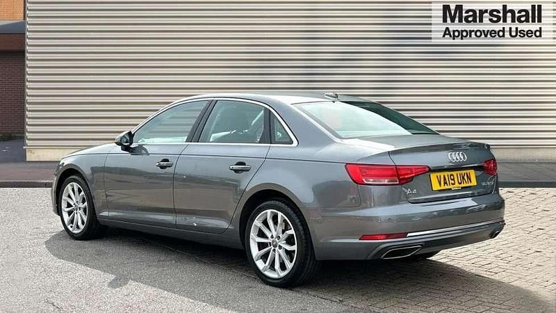 Used Audi A4 Sport 150 HP (110 kW) 2019 Grey Sedan