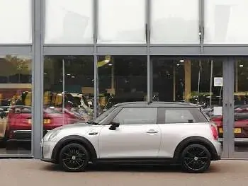 Used Mini Cooper S Level 2 135 kW (184 HP) 2023 Silver Hatchback