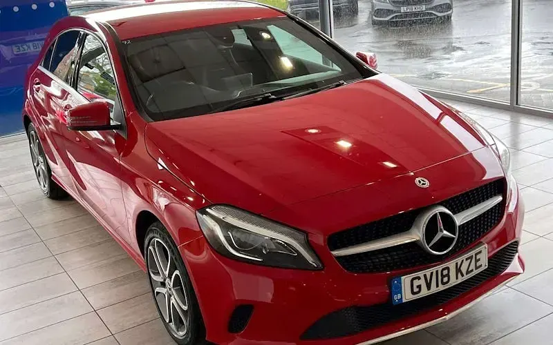 Usado Mercedes A180 Sport Edition 109 HP (80 kW) 2018 Citadino