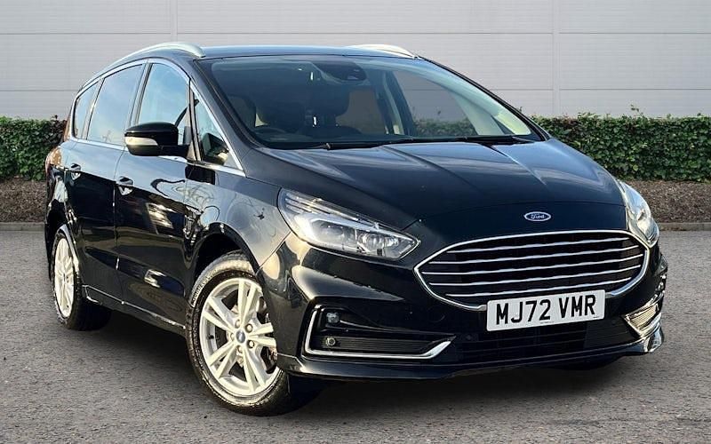 Used Ford S-MAX Titanium 190 HP (139 kW) 2022 Black MPV