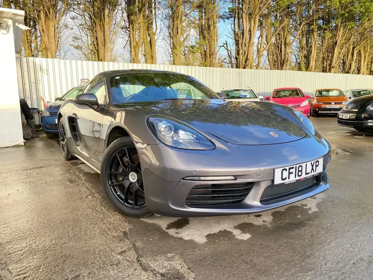 Used Porsche 718 Cayman Edition 300 HP (220 kW) 2018 Grey Coupe