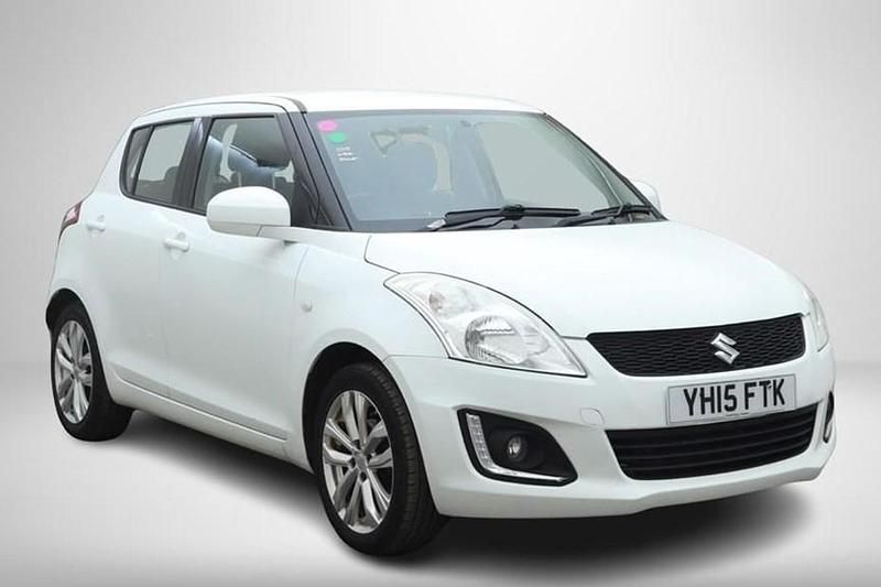 Used Suzuki Swift SZ3 93 HP (68 kW) 2015 White Hatchback