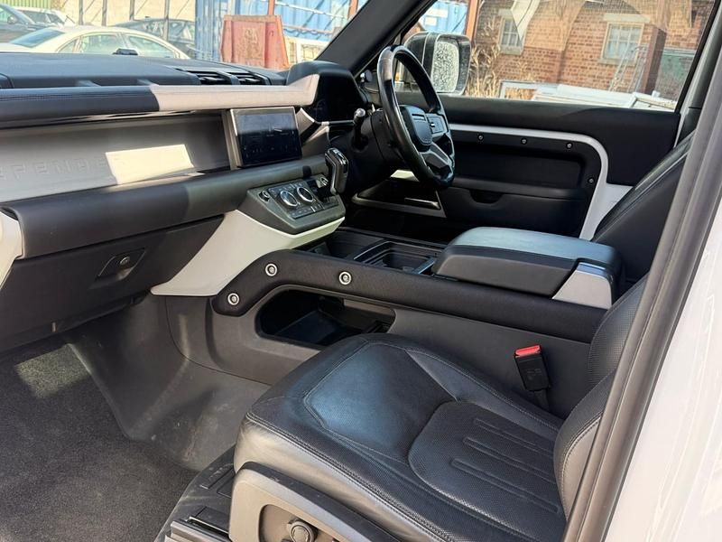 Used Land Rover Defender HSE Dynamic 2021 White SUV
