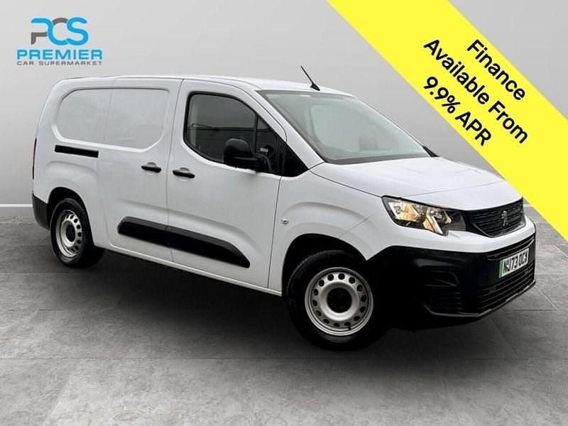 Used Peugeot E-Partner Premium 100 kW (136 HP) 2023 White MPV