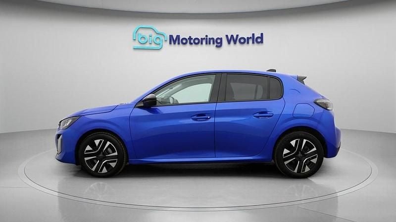 Used Peugeot 208 Allure 100 HP (73 kW) 2024 Blue Hatchback