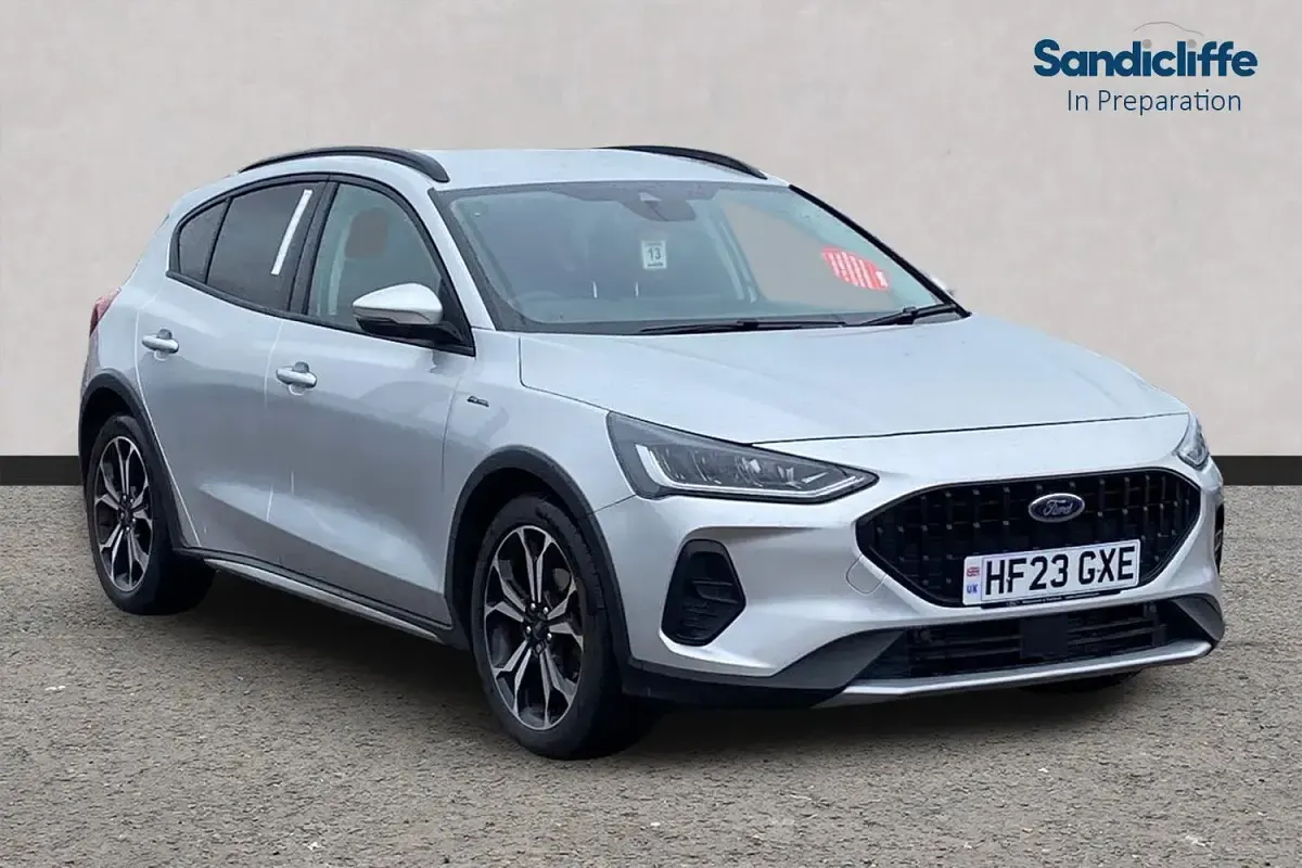 Begagnad Ford Focus Active X 125 HK (91 kW) 2023 Halvkombi