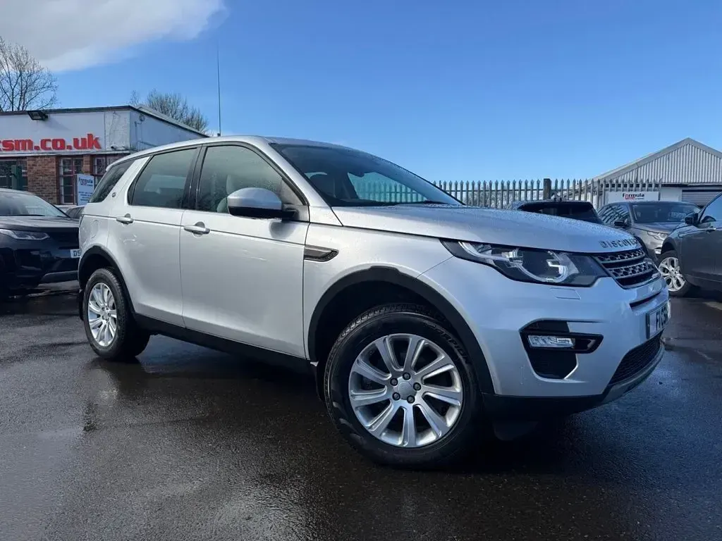 Used Land Rover Discovery 4 SE 180 HP (132 kW) 2015 Silver SUV