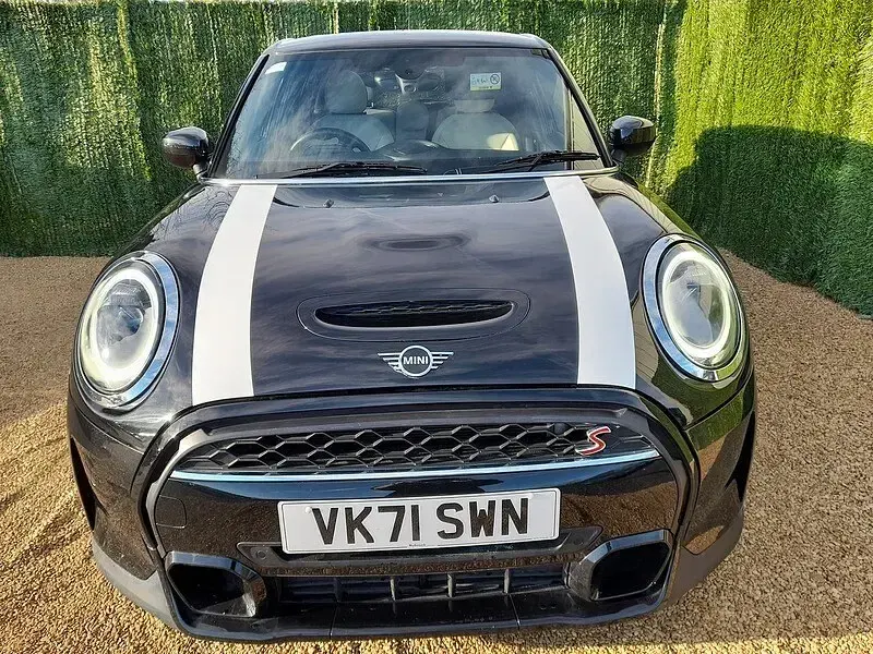 Used Mini Cooper S Exclusive 176 HP (129 kW) 2021 Black Hatchback