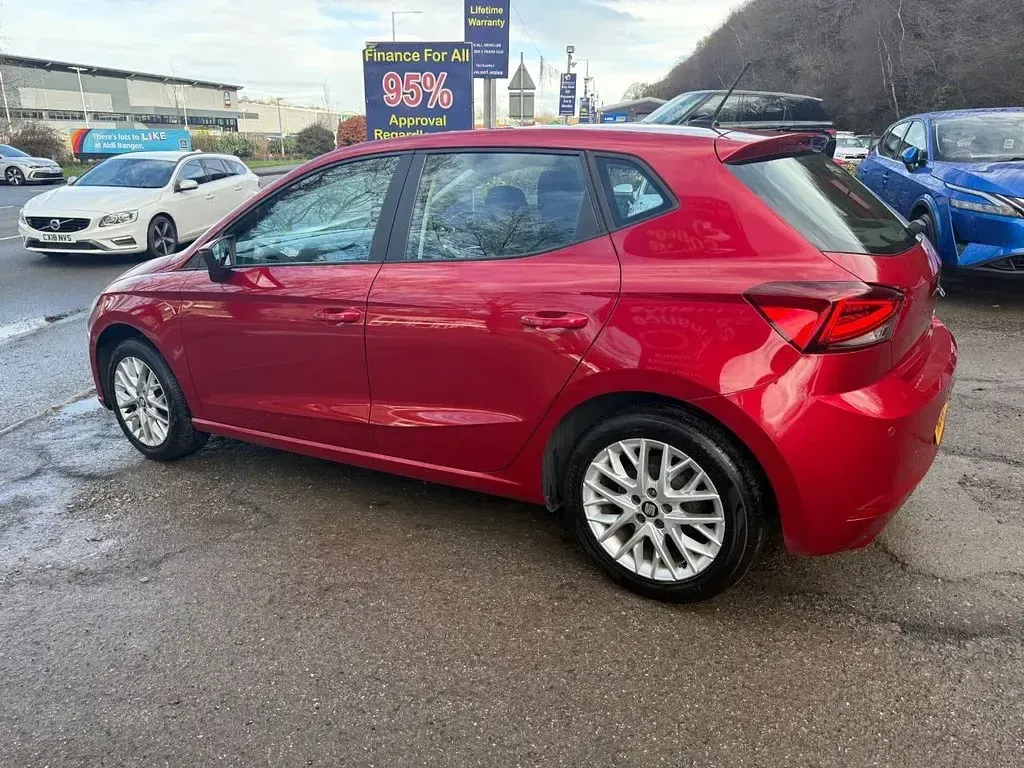 Used Seat Ibiza SE Technology 95 HP (69 kW) 2019 Red Hatchback
