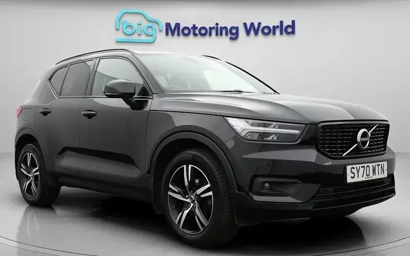 Used Volvo XC40 R-Design 163 HP (119 kW) 2021 SUV