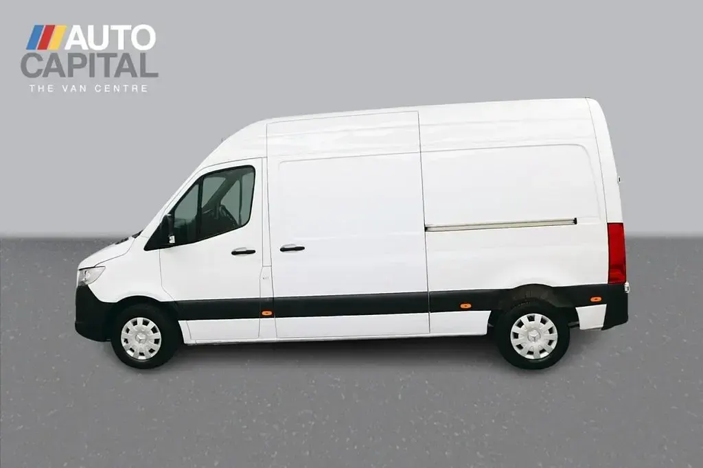 Used Mercedes Sprinter Premium 150 HP (110 kW) 2022 White Van