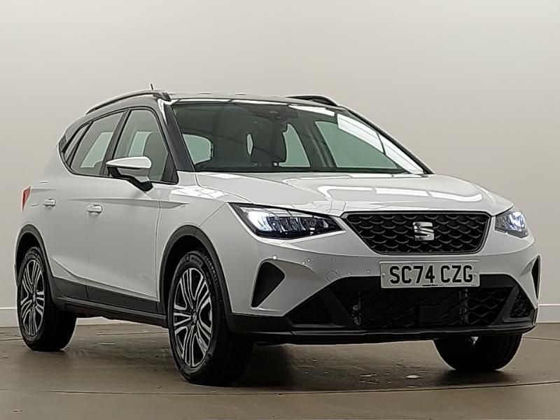 White New 2025 Seat Arona SE Technology SUV | £18,998 (Good price) - Image 1/4