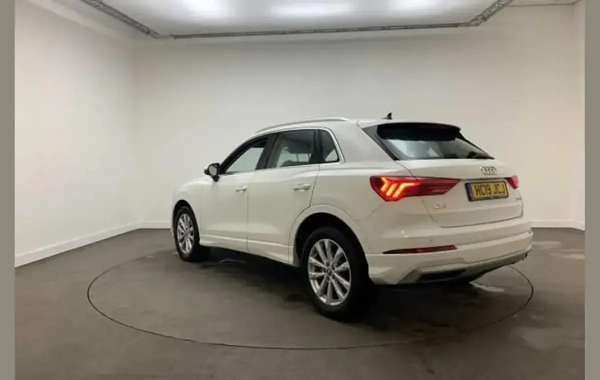 Used Audi Q3 Sport 147 HP (108 kW) 2019 White SUV