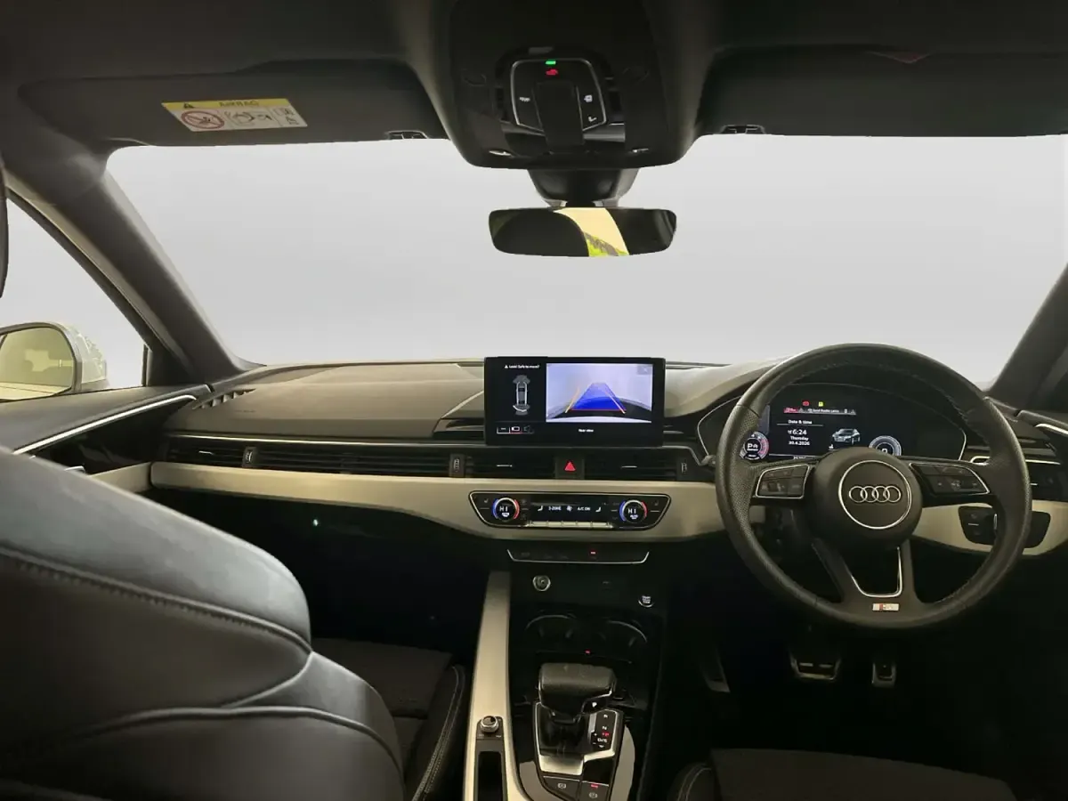 Usado Audi A4 S-Line 150 HP (110 kW) 2023 Branco Sedan