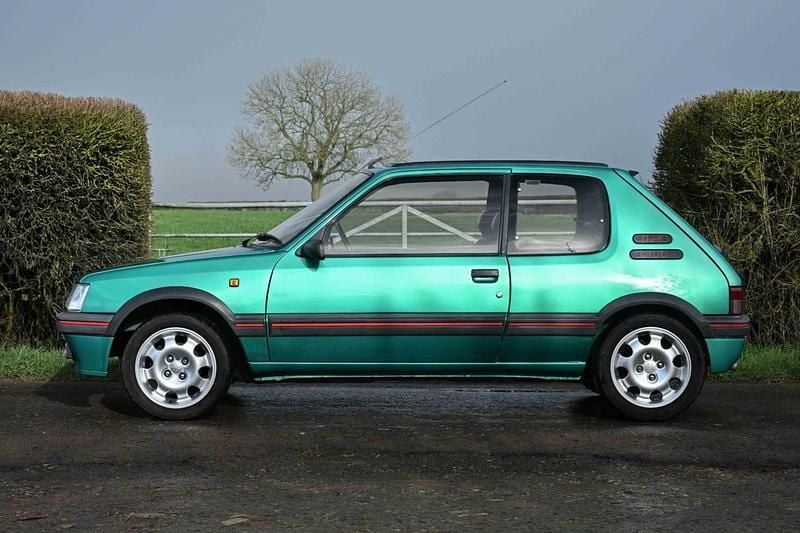 Used Peugeot 205 GTi 130 HP (95 kW) 1992 Green Hatchback
