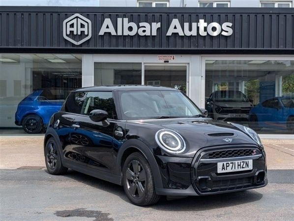 Black Used 2022 Mini Cooper S Classic Hatchback | £15,195 (Good price) - Image 1/1