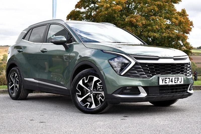 Green Used 2024 Kia Sportage 2 SUV | £25,999 (Fair price) - Image 1/3