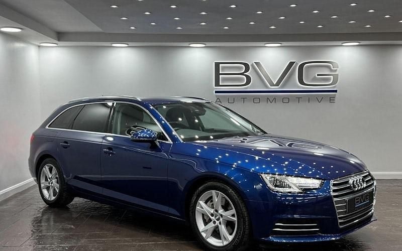 Used Audi A4 Sport 190 HP (139 kW) 2018 Blue Estate