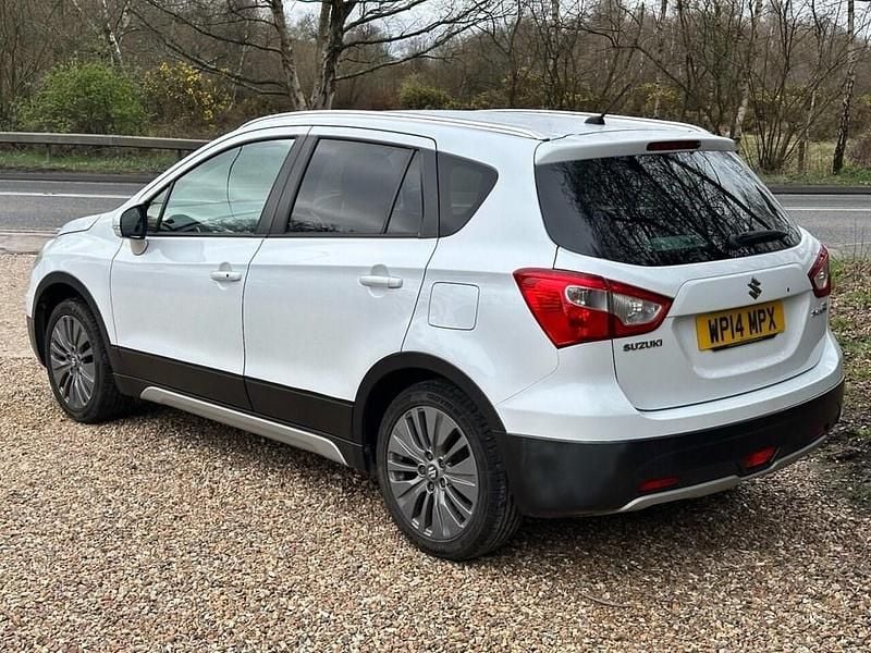 Used Suzuki SX4 S-Cross SZ4 120 HP (88 kW) 2014 White Hatchback