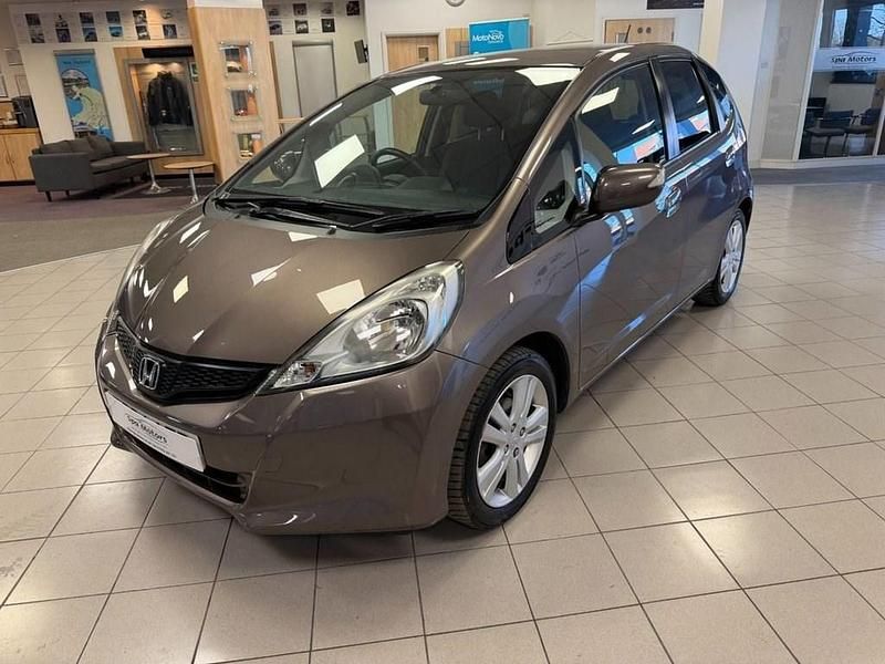 Used Honda Jazz ES 99 HP (72 kW) 2014 Brown Hatchback