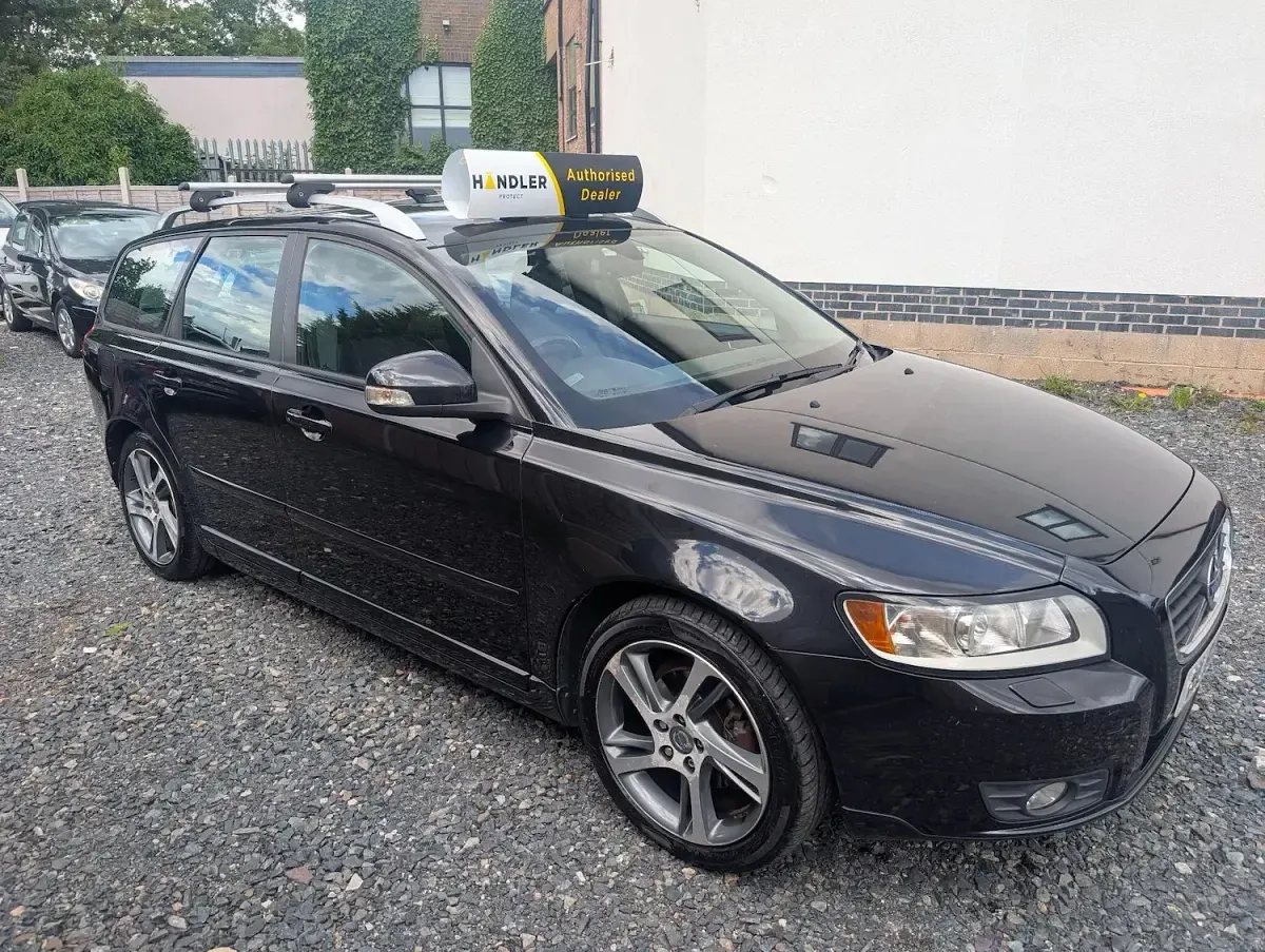 Used Volvo V50 SE 115 HP (84 kW) 2011 Black Estate