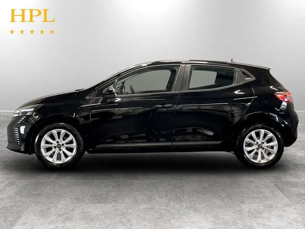 Used Renault Clio Evolution 90 HP (66 kW) 2025 Black Hatchback