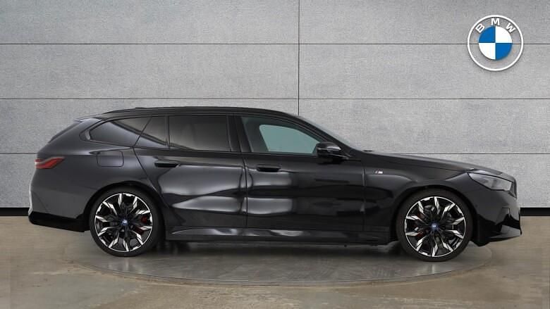 Used BMW 530e M Sport 299 HP (219 kW) 2024 Black Estate
