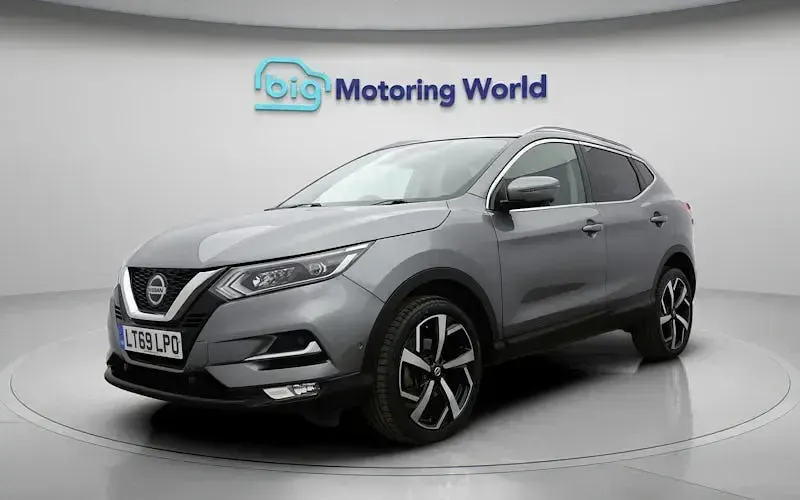 Used Nissan Qashqai S 160 HP (117 kW) 2019 Grey SUV