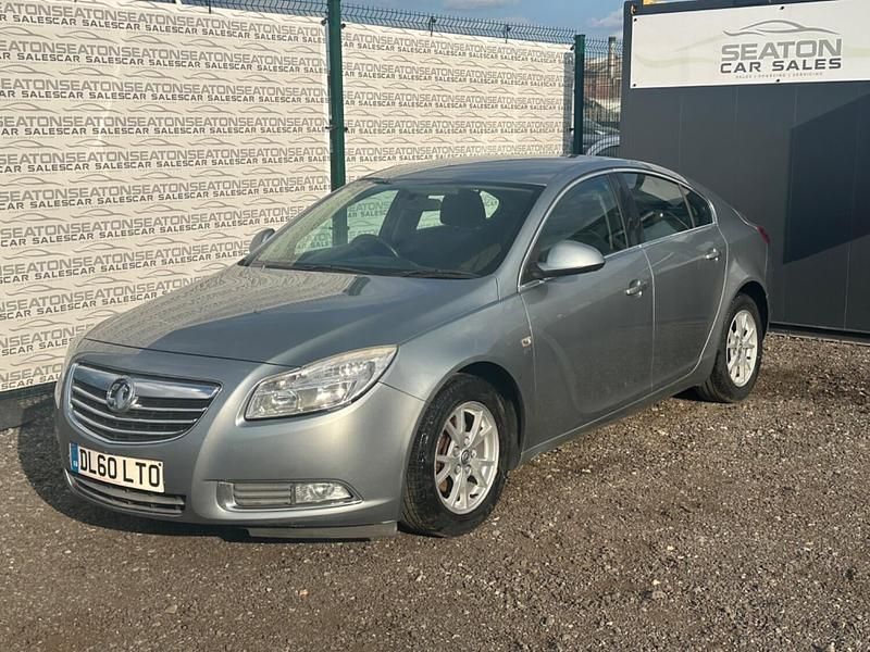 Silver Used 2011 Vauxhall Insignia SRi Hatchback | £2,495 (Good price) - Image 1/4
