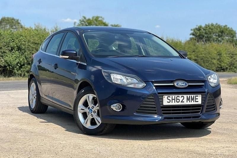 Blue Used 2013 Ford Focus Zetec Hatchback | £2,850 (Good price) - Image 1/1