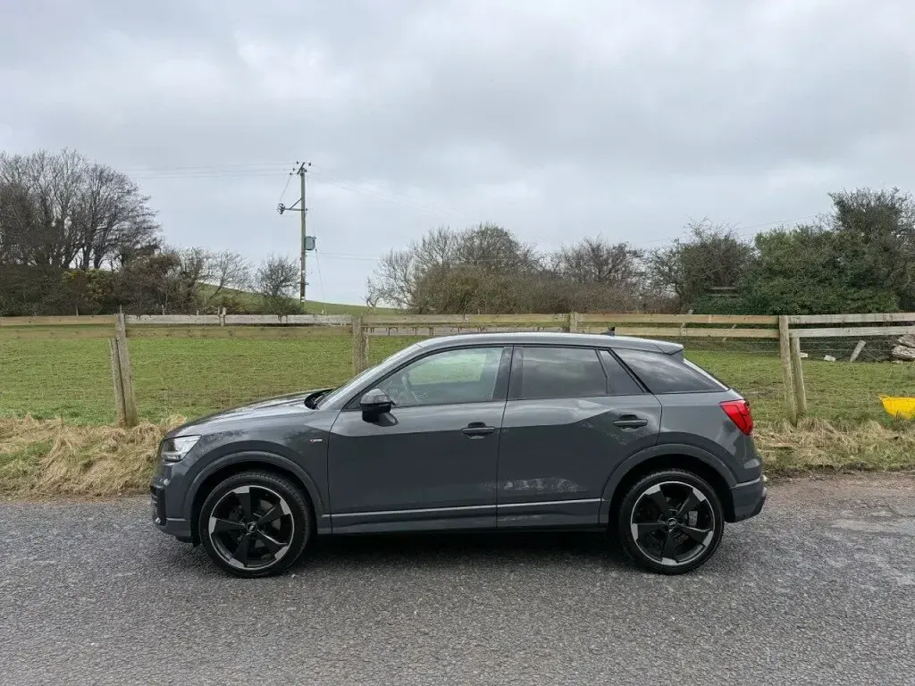 Used Audi Q2 Black Edition 150 HP (110 kW) 2019 Grey SUV