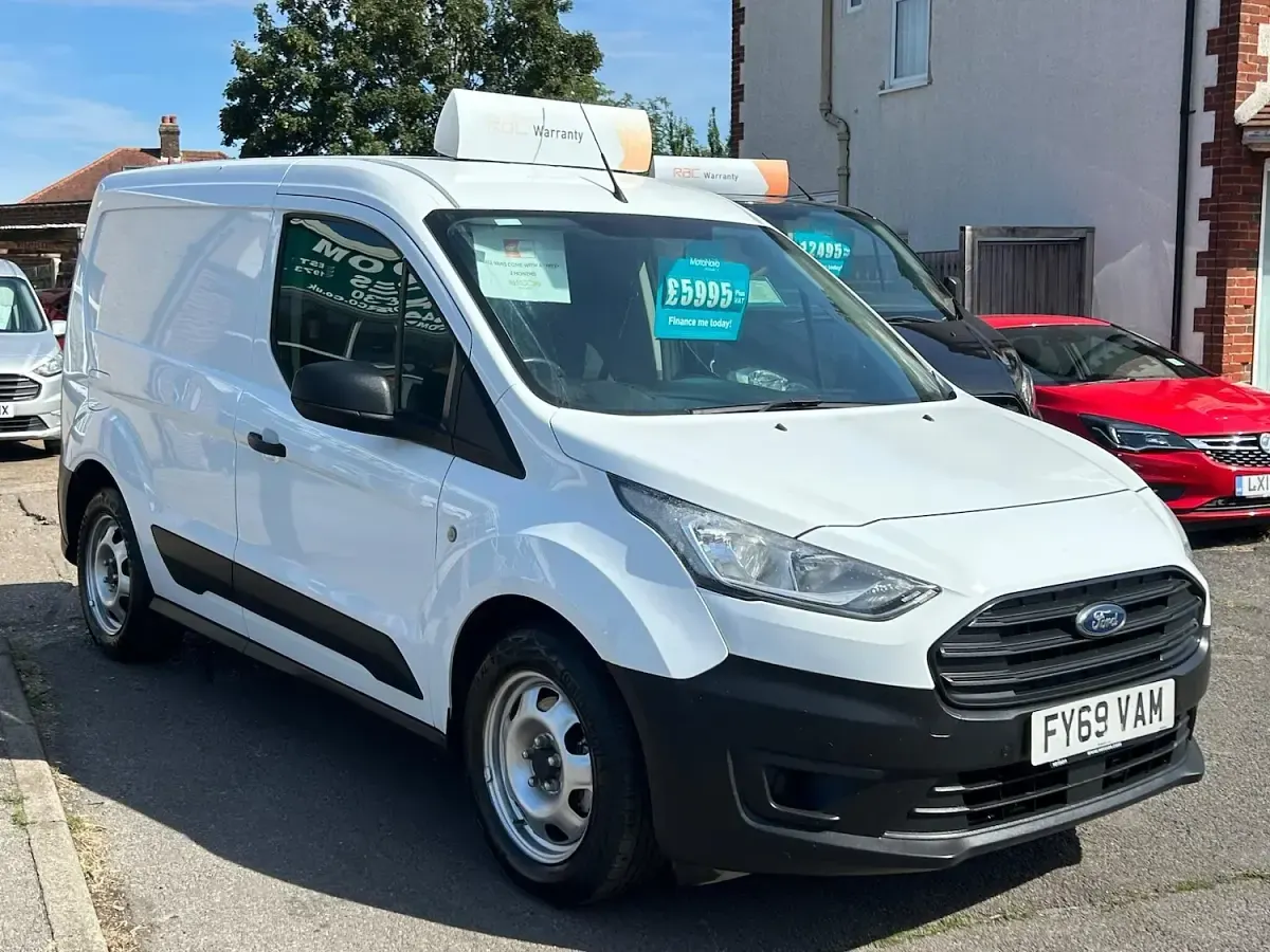 Used Ford Transit Connect S 2019 White MPV