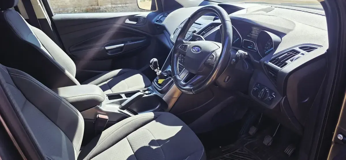 Used Ford Kuga Zetec 120 HP (88 kW) 2019 Grey SUV