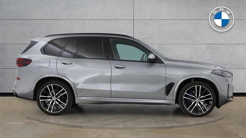 Usado BMW X5 M Sport 347 HP (255 kW) 2025 Cinzento SUV