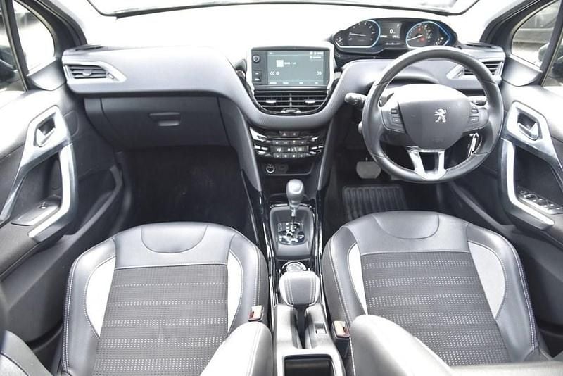 Used Peugeot 2008 Allure Premium 130 HP (95 kW) 2019 Grey SUV