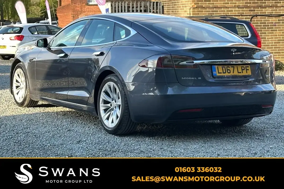 Używany Tesla Model S 350 kW (476 KM) 2017 Srebrny Hatchback