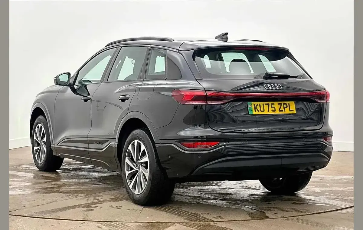 Used Audi Q6 e-tron Sport 185 kW (252 HP) 2025 Black SUV