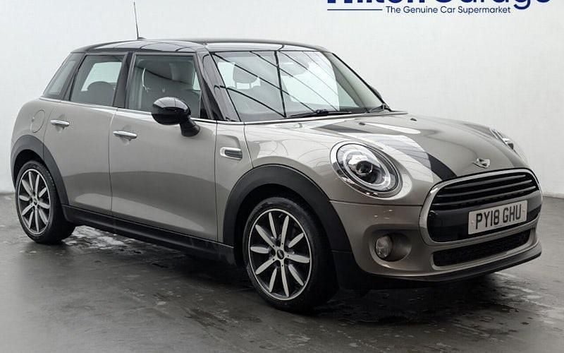 Used Mini Cooper Hatch 136 HP (100 kW) 2018 Silver Hatchback