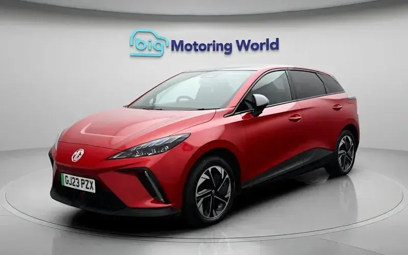 Używany MG MG4 EV Trophy 150 kW (204 KM) 2025 Hatchback