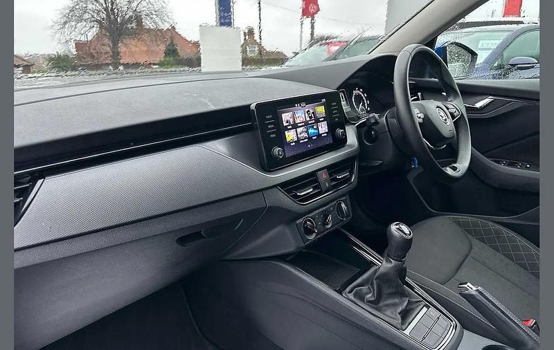 Used Skoda Kamiq SE 147 HP (108 kW) 2022 Energy blue SUV